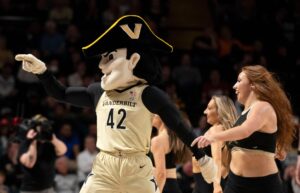 Vanderbilt Commodores Kick Off with an Unforgettable Performance