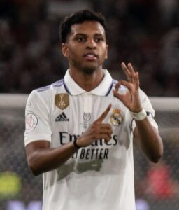 Transfer Frenzy: Rodrygo, Nkunku, Simons, Isak, McAtee, Grealish, Konate, Trippier & Kalimuendo Take Center Stage