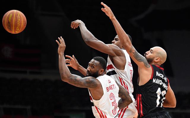 NBA’s Early Season Buzz: Relentless Full-Court Pressure, Grizzlies’ Rookie Sensation, and More Exciting Highlights NBA’s Early Season Buzz: Relentless Full-Court Pressure, Grizzlies’ Rookie Sensation, and More Exciting Highlights