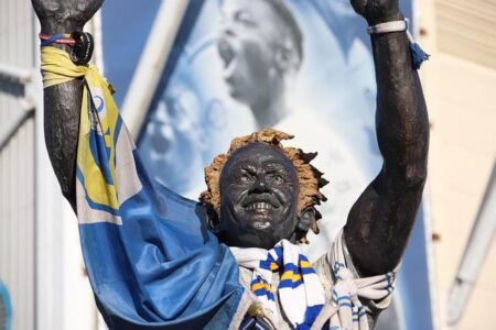 Leeds vs Liverpool: Thrilling Premier League Clash – Live Updates, Team News, and Highlights